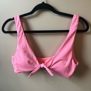 Super cute pink bikini top! Ties in the front